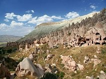 photo du cirque de Zelve qui abritait une cité troglodytique