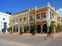 photo d’une belle demeure de l’époque coloniale