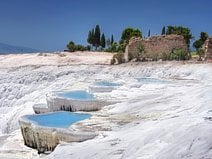 photo de la formation géologique de Pamukkale avec ses vasques