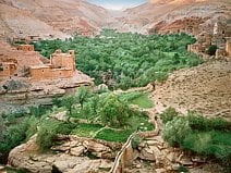 photo des gorges du Dadès avec ses villages encaissés