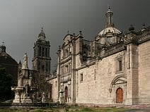 photo de la cathédrale de Mexico avec son style baroque espagnol