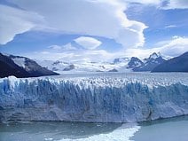 photo du glacier Perito Moreno qui se jette dans le Lago Argentino
