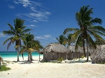 photo de cabanas sur la plage de Tulum, au sud de Cancún