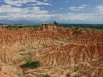photo du désert de la Tatacoa qui forme un labyrinthe